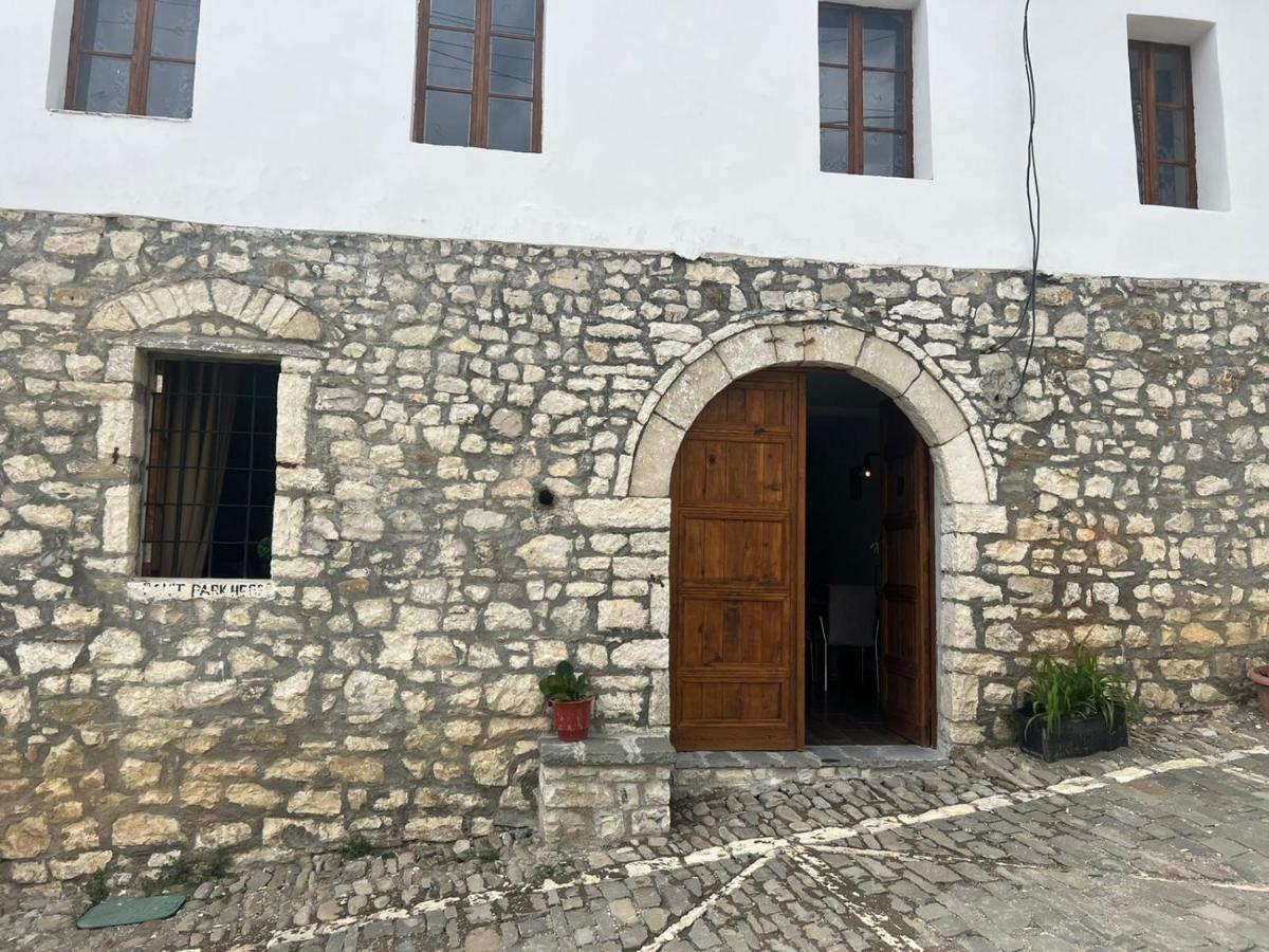 Hotel Omer The Ottoman House Берат Экстерьер фото