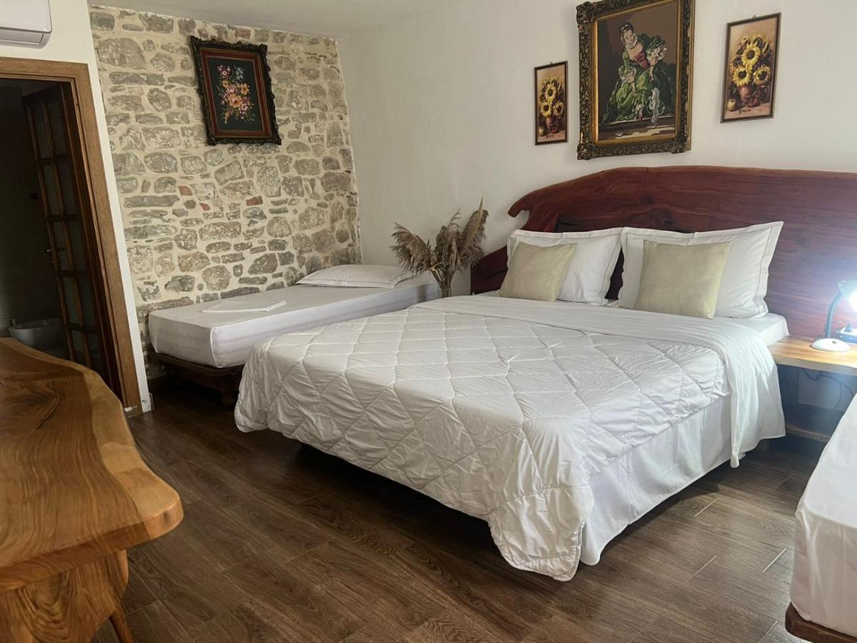 Hotel Omer The Ottoman House Берат Экстерьер фото